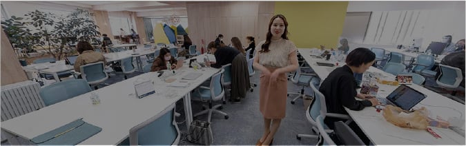 埋め込み動画で雰囲気と親近感を演出